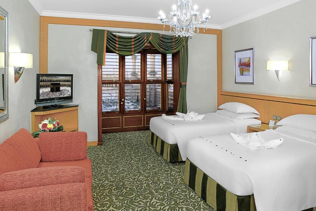 Two Bedroom Villa with Three Twin Beds