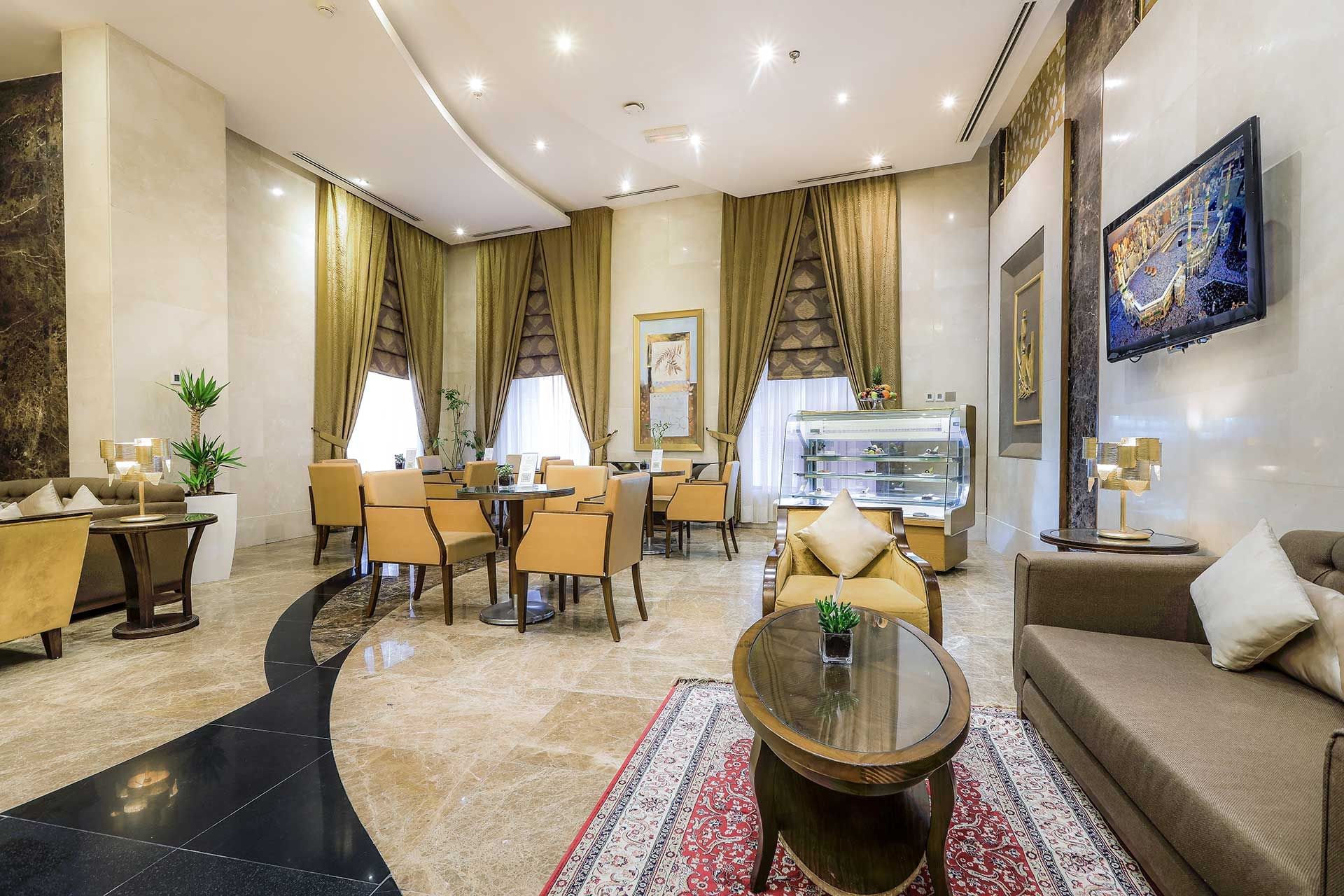 مطعم الفندق