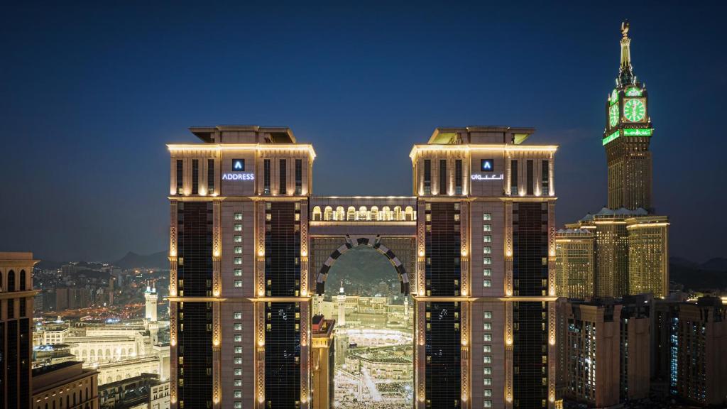 Grand Deluxe King Room
